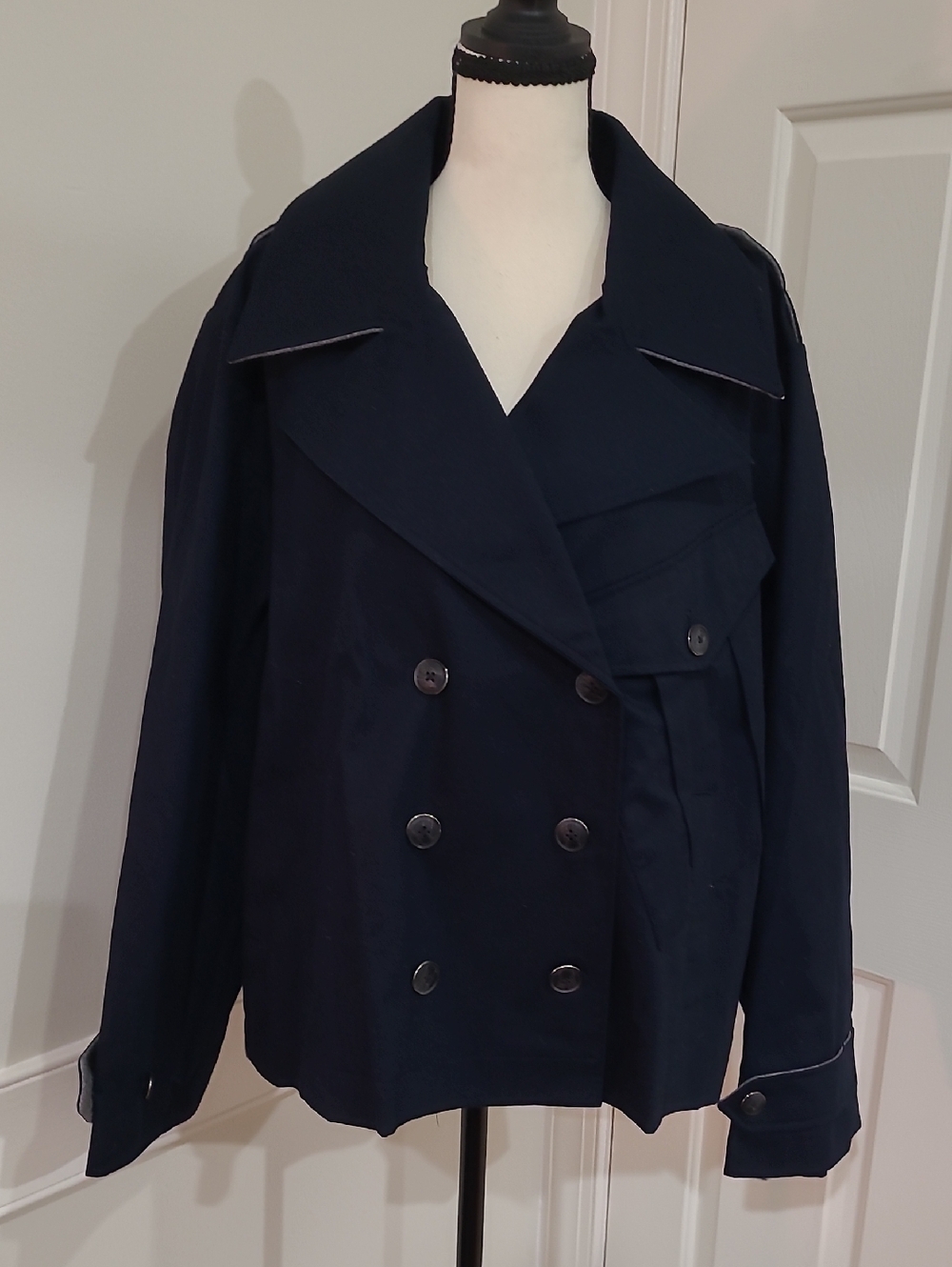 Dee Ocleppo Two-Tone Navy and Gray Double-Breasted Cropped Trench Jacket